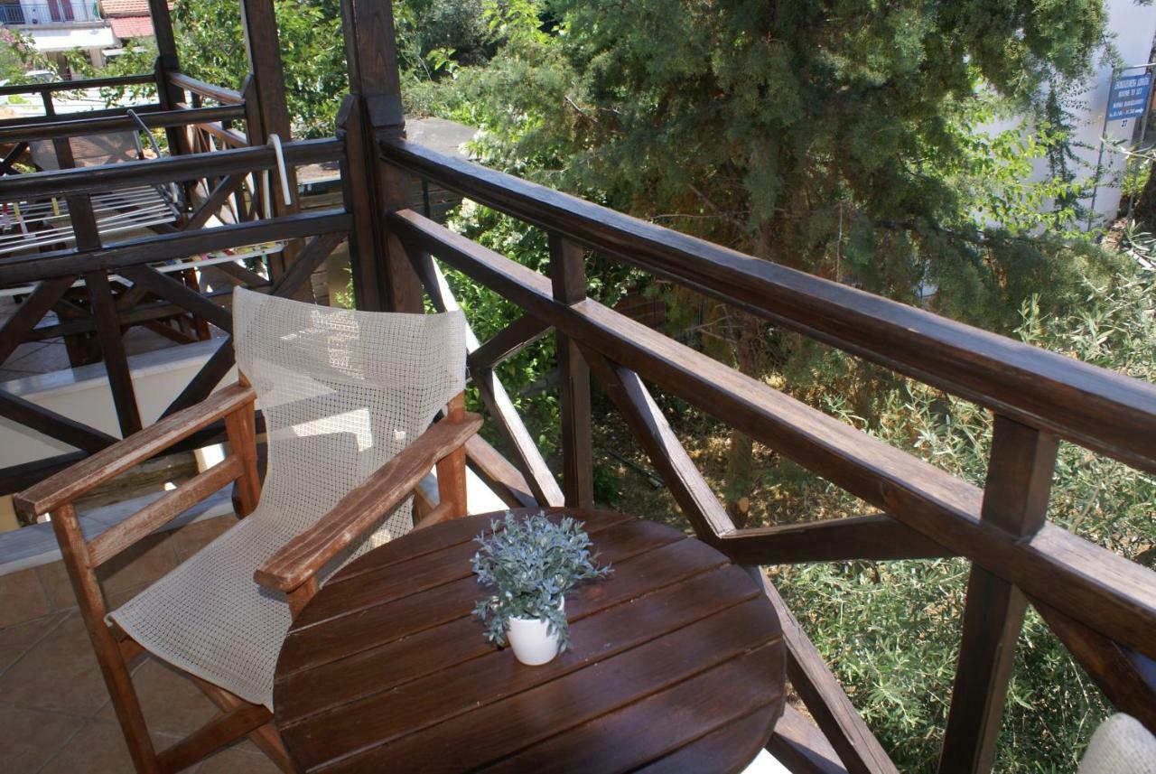 Nostos Rooms Ammouliani Exterior foto